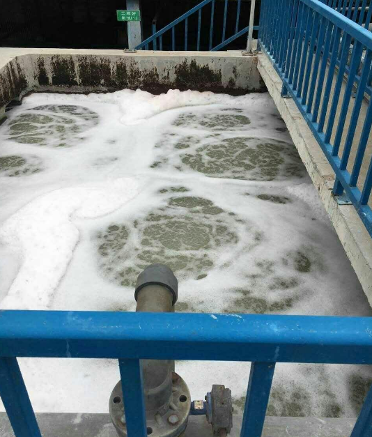 (图:电镀废水泡沫来源)